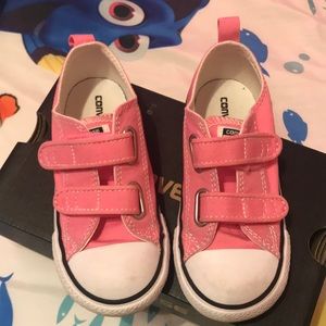 Converse Shoes Size 10 infant